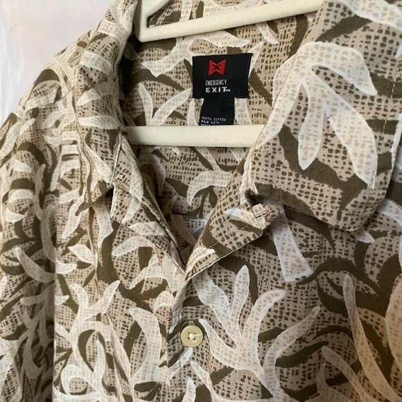 Vintage Emergency Exit Patterned Button Down Shirt - Picture 4 of 5